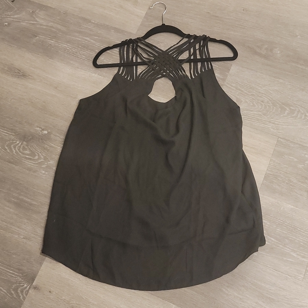 NWT Oddy Camisole with Keyhole Detail‎